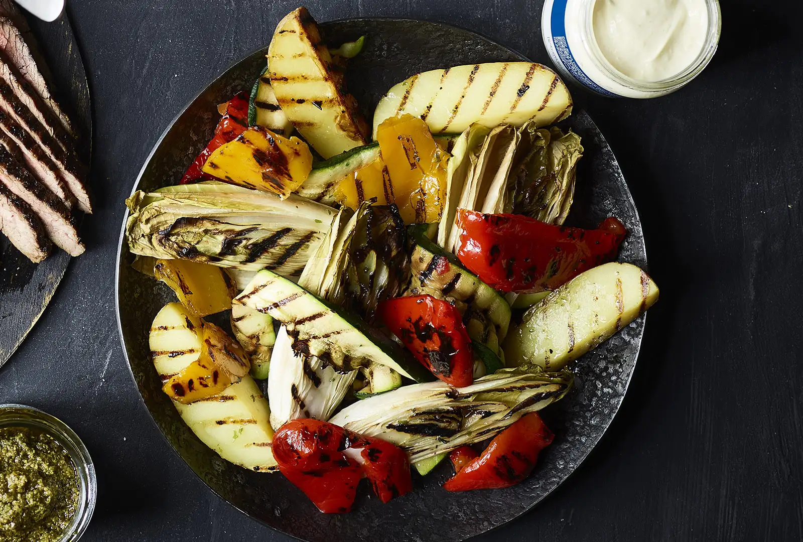 Grillede grøntsager med hvidløgsmayonnaise