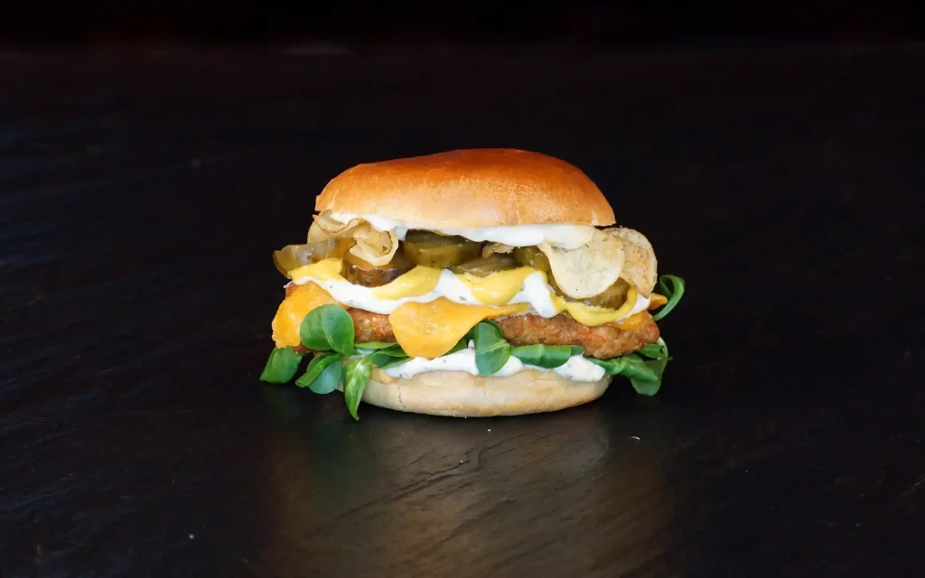 Fish&Chips burger med cheddar